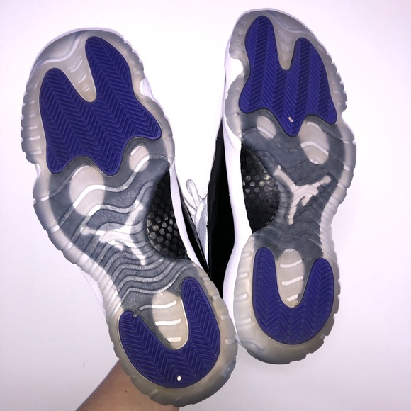 Air Jordan ✩ 11 Retro Concord 2018 *LIKE NEW* - Picture 4 of 12